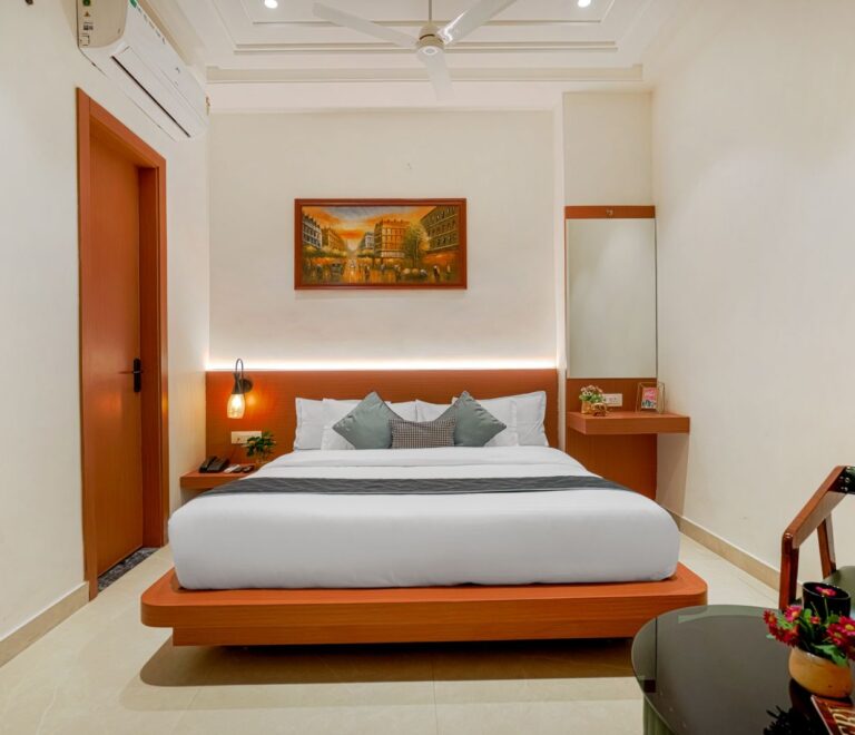 WhatsApp Image 2025-11-05 at 12.00.15_79e72405