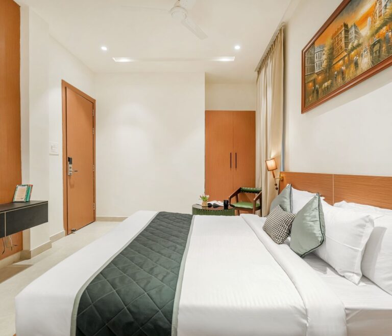 WhatsApp Image 2025-11-05 at 12.02.37_6d099dba