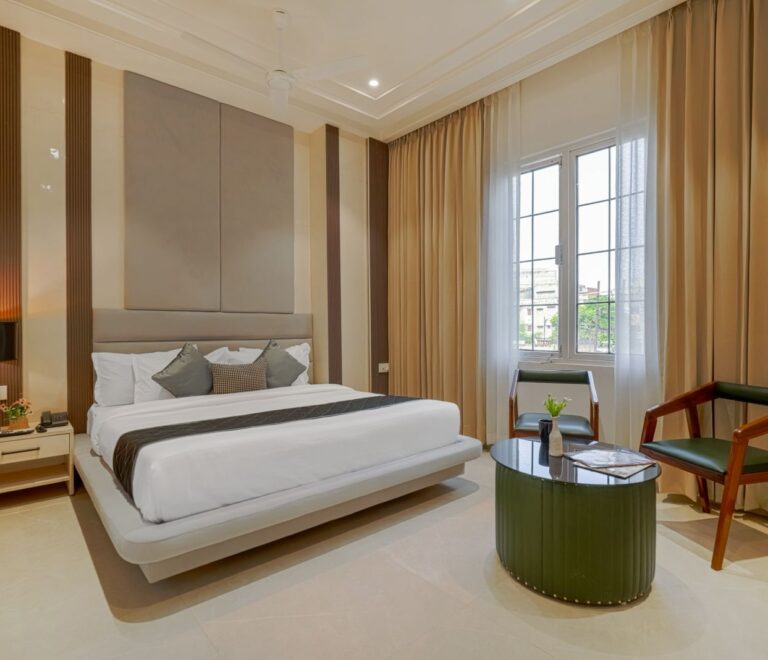 WhatsApp Image 2025-11-05 at 12.04.18_5693888c